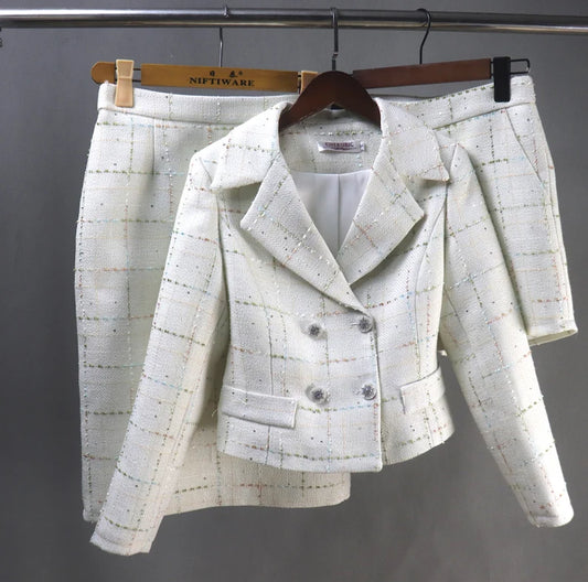 Our specialised local dressmaker or tailor specialises in creating custom-made garments. They might work with you to create and make a tweed top and skirt in the exact colour and style you desire. You can use the internet to seek for a reliable tailor in your area or ask friends and family for recommendations. Women's blouses and skirts in custom sizes are available from a fashion pioneer.