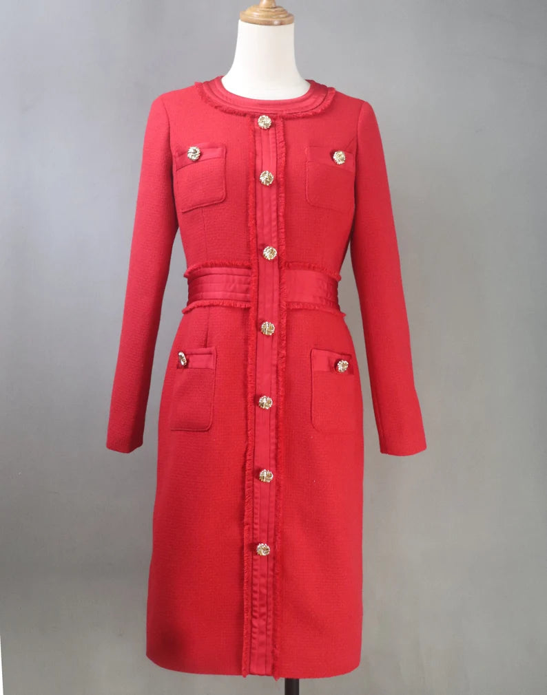 Women's bespoke tweed clothing is the height of individualised design and artistry. Every piece of clothing is a work of art, painstakingly made to fit your exact measurements and personal style choices. From tweed blazers to skirts and dresses, our selection of custom tweed clothing offers a plethora of possibilities, all tailored to highlight your unique style.
