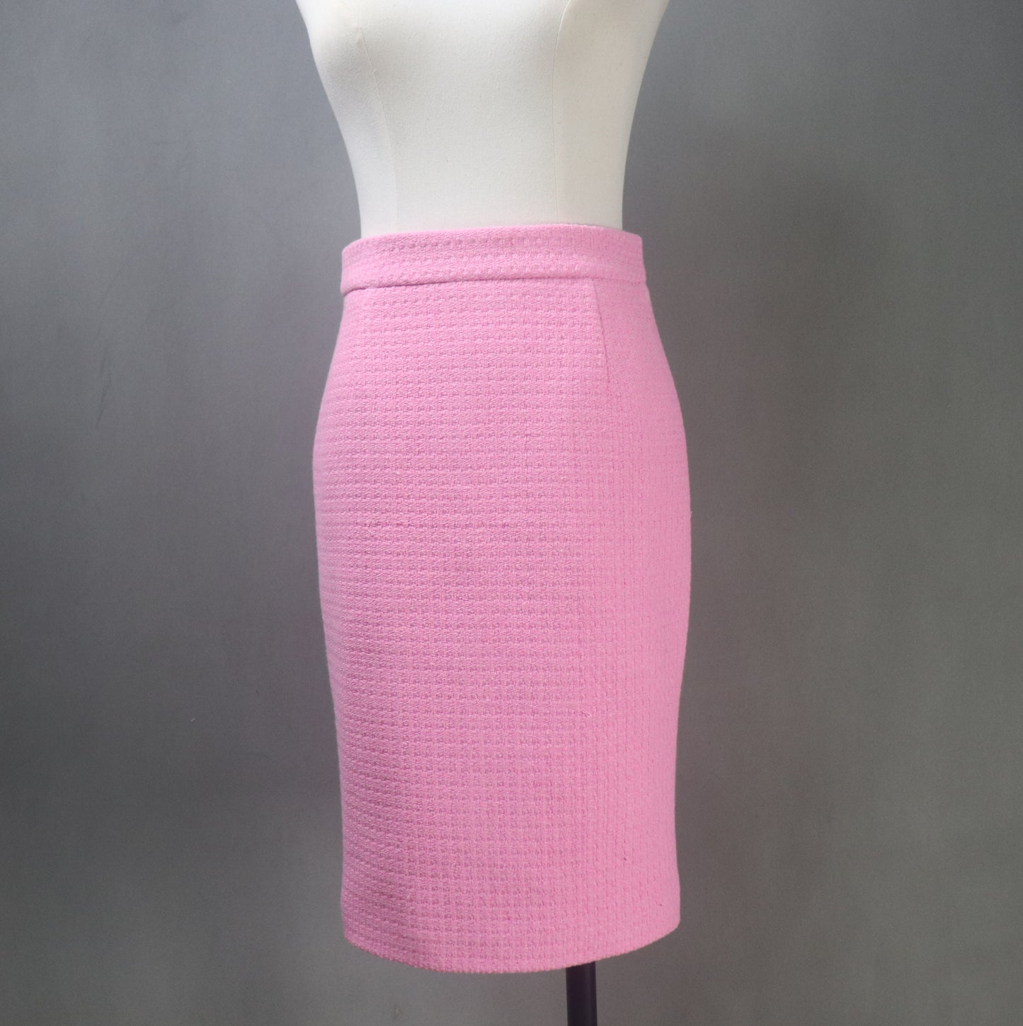 Elegant Custom-Made Spring Summer Tweed Hot Pink Suit