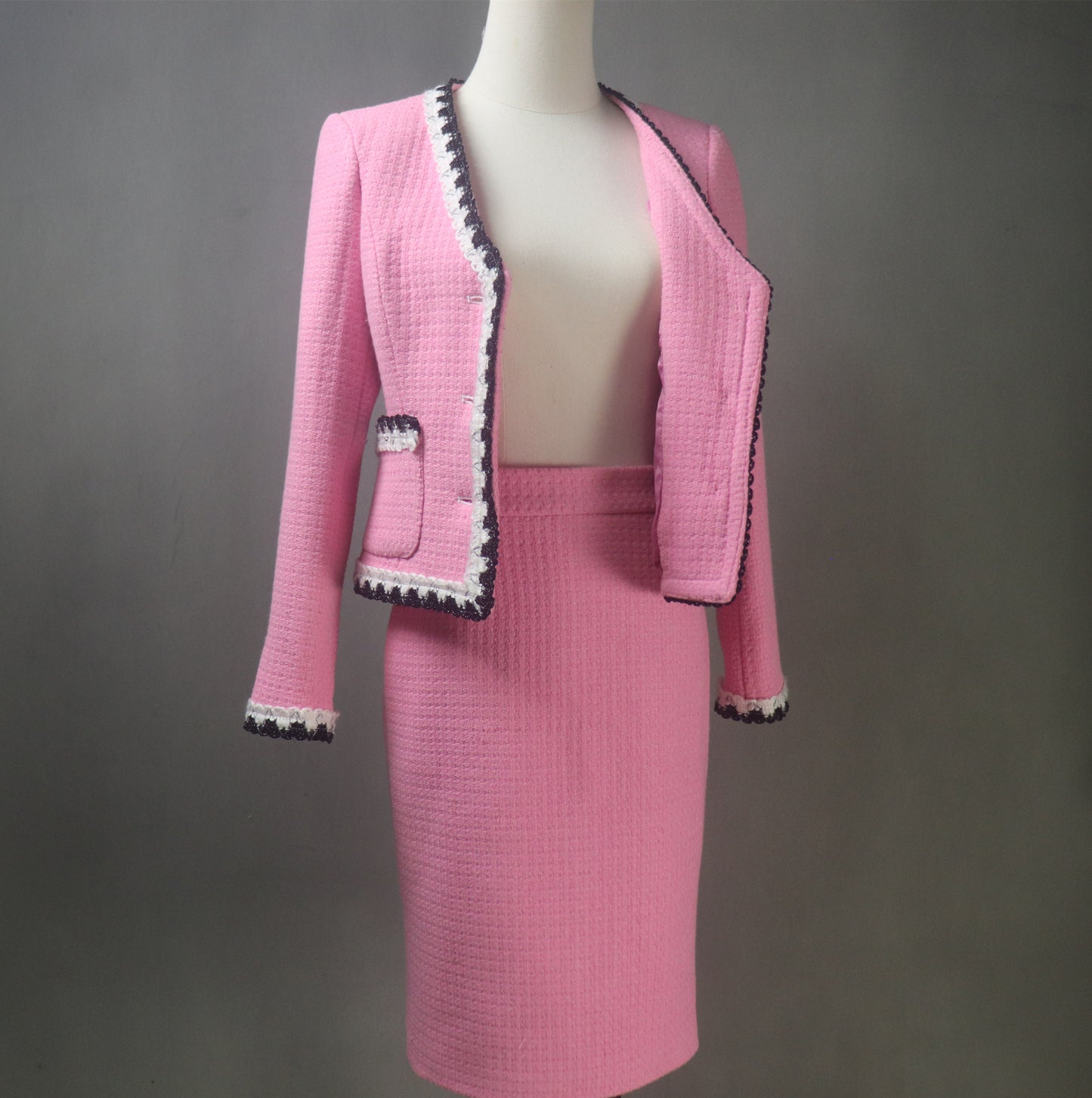 Elegant Custom-Made Spring Summer Tweed Hot Pink Suit