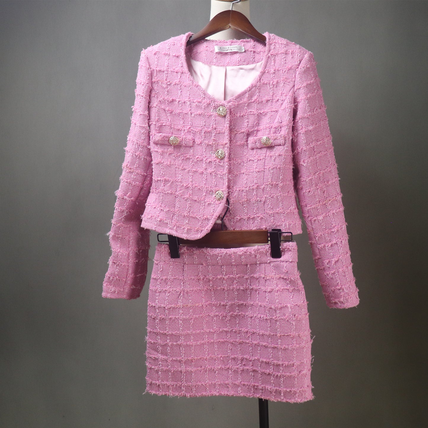 Pink Tweed Skirt Suit with Fluffy Checked Pattern
