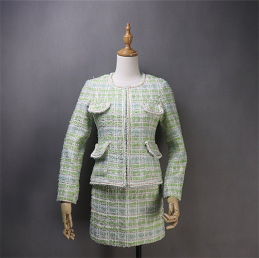 Green Tweed Jacket Coat Blazer with Chain Decor for Women CUSTOM MADE Sequinned vintage Buckle Jacket UK CUSTOMER SERVICE! Green Tweed Jacket Coat Blazer with Chain Decor for Women CUSTOM MADE -We offer Shorts/ Skirts/ Trousers/Blazer for the suit. All items are made to order with very experienced tailors. Please advise your height, weight and body measurements ( Bust, shoulder, Sleeves, Waist and Length etc). Our tailors will make the order for you! Materials: Tweed