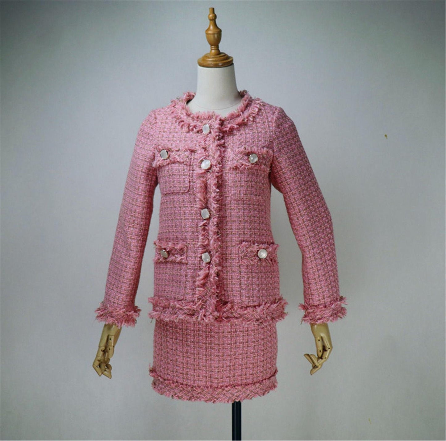Women's Designer Inspired Custom Made Hand Made Loose Fit Pink Tweed Blazer + Skirt Suit 6 Colours UK CUSTOMER SERVICE! Women's Designer Inspired Custom Made Hand Made Loose Fit Pink Tweed Blazer + Skirt Suit 6 Colours - All items are made to order. Please advise your height, weight and body measurements ( Bust, shoulder, Sleeves, Waist and Length etc). Our tailors will make the exact measurement for you!.Light weight and comfort to wear party, outside, official use and ceremony. Materials: Wool blend