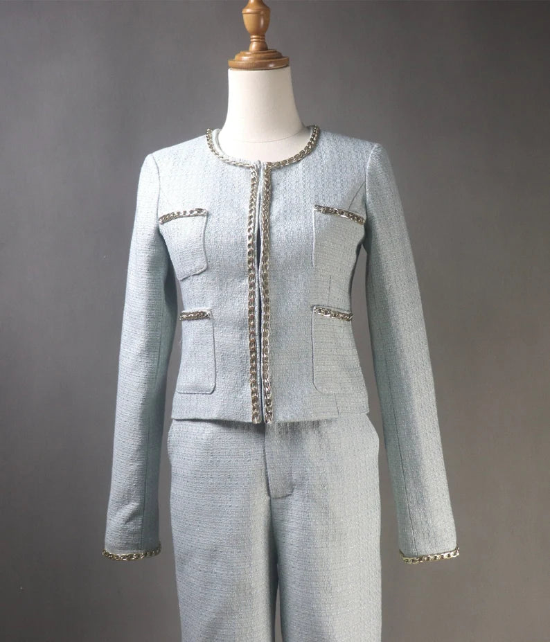 We always employ a basting fitting on all of our women's suits due to the distinct differences in female body types. This is the greatest technique to guarantee a superior fit, in our experience. The versatility of casual clothes is where their genuine worth lies. You can greatly improve and expand your wardrobe by wearing jackets, trousers, and waistcoats independently from one another. For a lot of ladies, it can be really difficult to find a work suit that fits well and that you love.