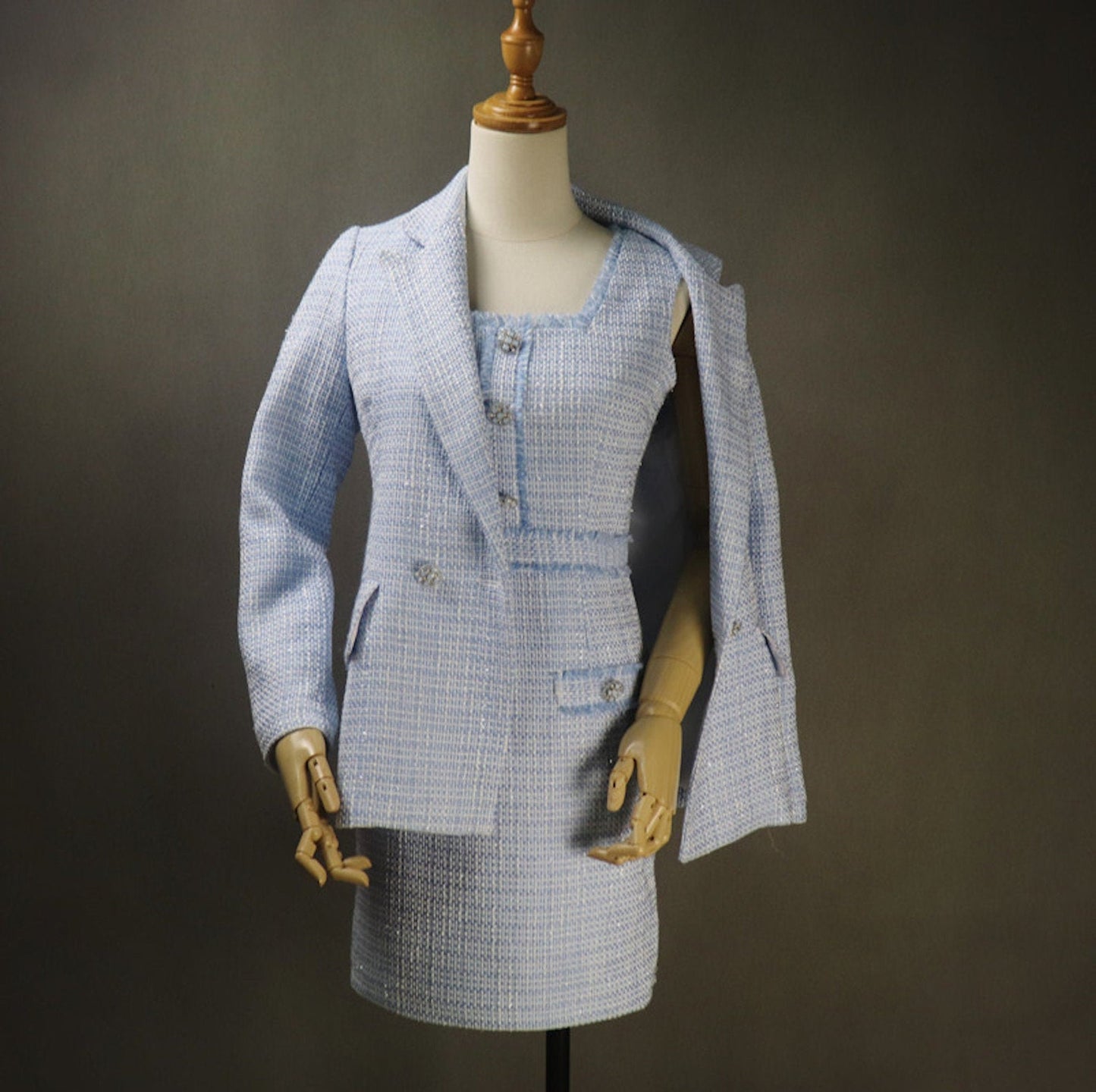 Women's CUSTOM MADE Tweed Blue Jacket Coat Blazer+ Dress/ Skirt/ Trousers UK CUSTOMER SERVICE! Women's CUSTOM MADE Tweed Blue Jacket Coat Blazer+ Dress/ Skirt/ Trousers, can worn for official use, interview , ceremony and college inauguration. Dry Cleaning and no machine washable. We offer Dress, Shorts, Skirts, Trousers for the suit