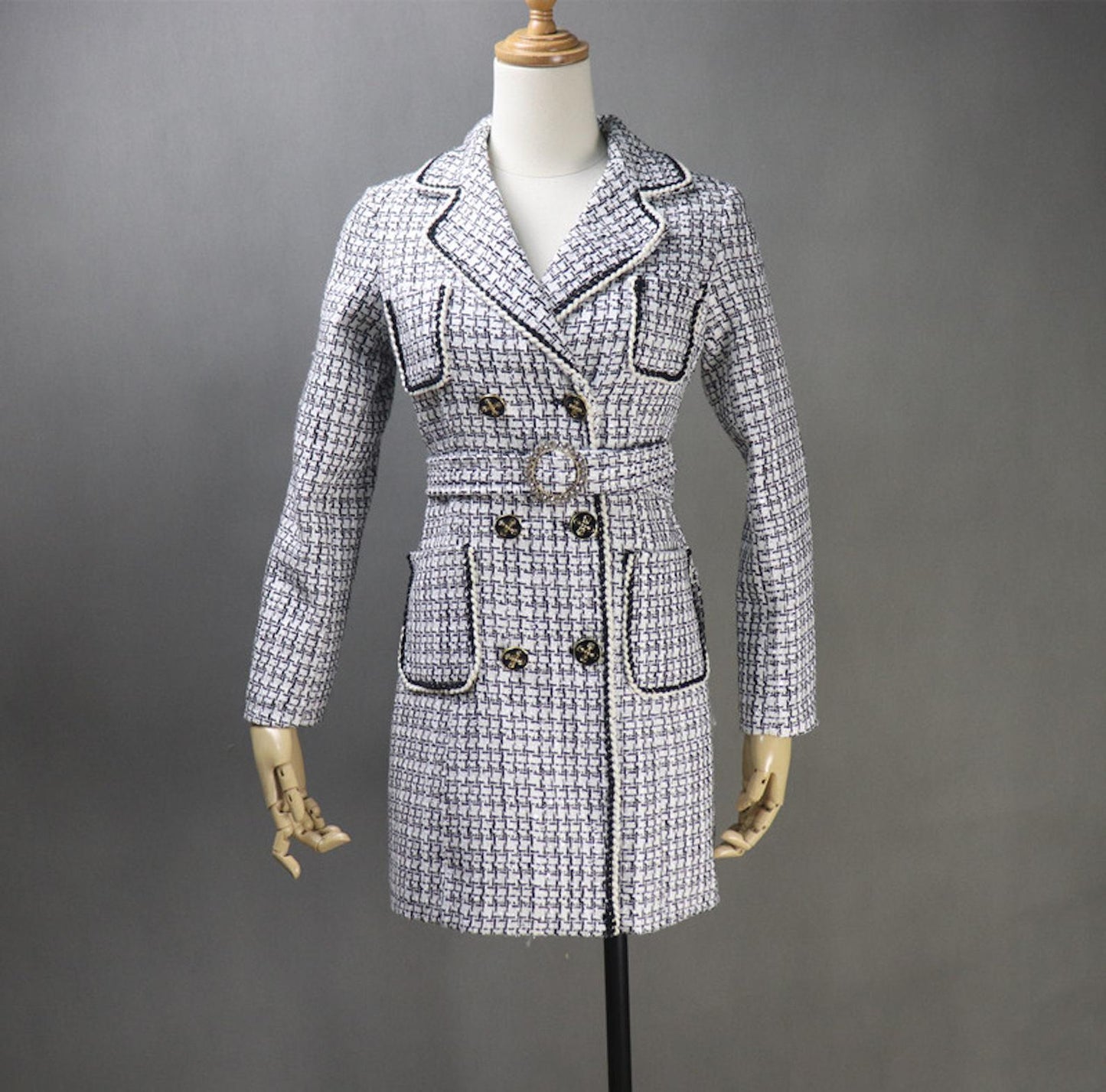 CUSTOM MADE Long White Coat Jewellery Checked Double Breasted Tweed for Women UK CUSTOMER SERVICE! CUSTOM MADE Long White Coat Jewellery Checked Double Breasted Tweed for Women, Can worn for ceremony, college Inauguration , Party, Night Out and Evening Friends with Dinner. No Machin washable. We offer Shorts, Skirts, Trousers for the suit.