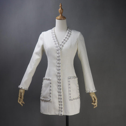 Women's CUSTOM MADE Hand Made Decoration Cream Color Tweed Coat UK CUSTOMER SERVICE! Women's CUSTOM MADE Hand Made Decoration Cream Color Tweed Coat, Can worn for official use, Ceremony, Collage Inaugurations. All items are made to order with very experienced tailors. Please advise your height, weight and body measurements ( Bust, shoulder, Sleeves, Waist and Length etc). Our tailors will make the order for you! Materials: Tweed