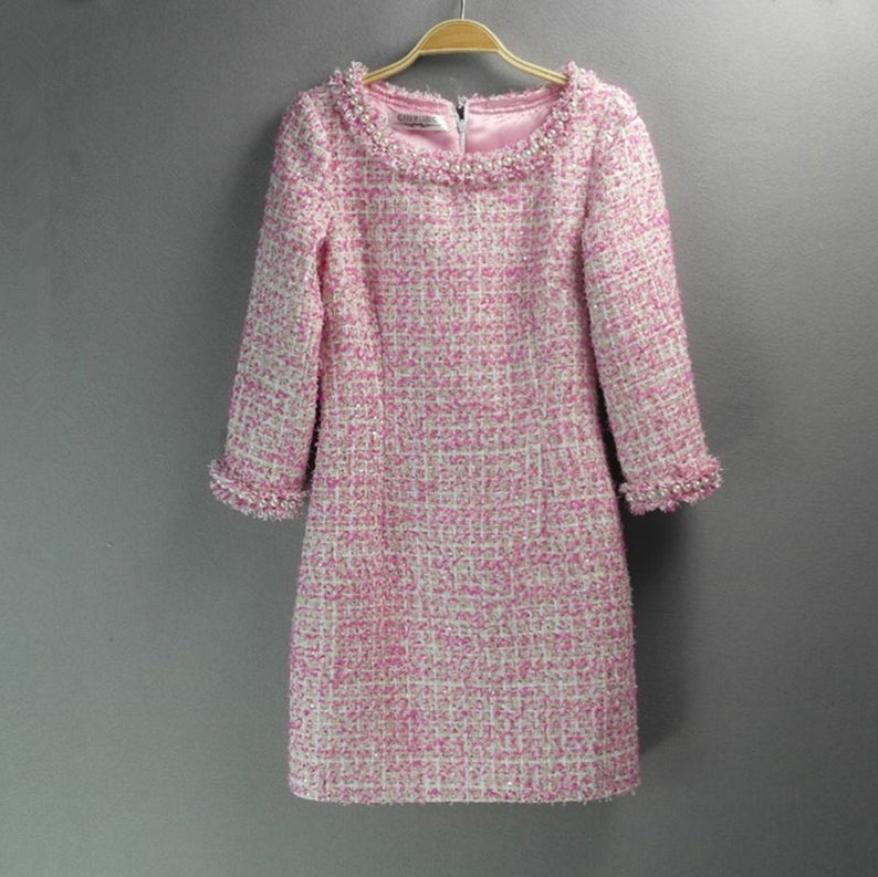 Sheath Pearls Tweed 3/4 Sleeves Dress Hot Pink UK CUSTOMER SERVICE! Sheath Pearls Tweed 3/4 Sleeves Dress Hot Pink - Pink tweed fabric with back zip, 3/4 sleeves, Knee length dress. Can wear it for outside party , holidays and casual or formal wear. Dry Cleaning. The midi length and round-neck gives this pencil fashionable dress a classic and timeless shape, making the baggy trendy pretty dressing gown versatile for various special occasions.