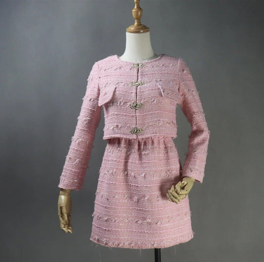 Women Custom Made Tweed Suit Crop Top + Dress Pink UK CUSTOMER SERVICE! Women Custom Made Tweed Suit Crop Top + Dress Pink, can wear it for official use, ceremony, inauguration.You can design your own version or stick with the classic pink tweed Suit. Buy your tweed suit online. Bespoke women's clothing brings a delicious feminine twist to its famous women's tailoring.