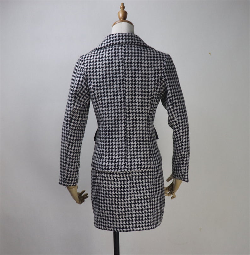 Women CUSTOM MADE Classic Houndstooth Tweed Jacket Coat Blazer+ Skirts UK CUSTOMER SERVICE! All of our suits can be made with a Skirt or a pair of Shorts or Trousers. All items are made to order with very experienced tailors. Please advise your height, weight and body measurements ( Bust, shoulder, Sleeves, Waist and Length etc). Our tailors will make the order for you! Materials: tweed