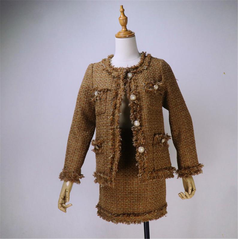 Tailor or Custom Made Hand Made Loose Fit Brown Tweed Blazer + Skirt Suit 6 Colours for Women UK CUSTOMER SERVICE! All items are made to order. Please advise your height, weight and body measurements ( Bust, shoulder, Sleeves, Waist and Length etc). Our tailors will make the exact measurement for you!.Light weight and comfort to wear party, outside, official use and ceremony. Materials: Wool blend