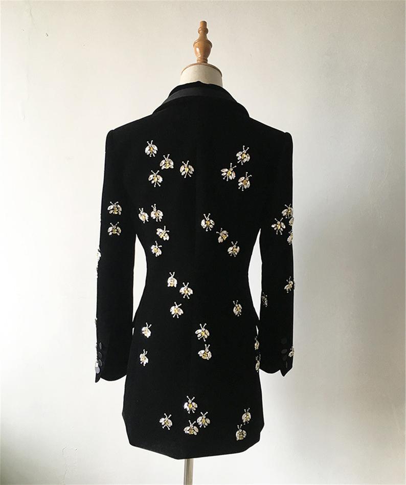 Luxury Women Velvet Jewellery Bees Embroidery Blazer Coat UK CUSTOMER SERVICE! Luxury Women Velvet Jewellery Bees Embroidery Blazer Coat - Black velvet with BEE. Fully lined with inside pocket. All time gives elegant look. Its Fabric Is Light Suitable For Autumn And Early Winter, Soft And So Comfortable You Could Wear It Anywhere. This is Velvet and Long Sleeve