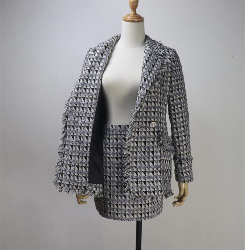 Women CUSTOM MADE Houndstooth Tweed Tassel Fringe Jacket Coat Blazer+ Skirts UK CUSTOMER SERVICE! All of our suits can be made with a Skirt or a pair of Shorts or Trousers. All items are made to order with very experienced tailors. Please advise your height, weight and body measurements ( Bust, shoulder, Sleeves, Waist and Length etc). Our tailors will make the order for you! Materials: tweed