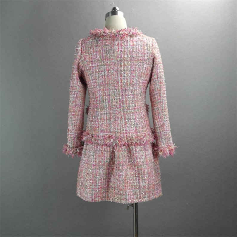 Women's Hand Made Checked Tweed Jacket Coat Blazer + Skater Skirt Pink UK CUSTOMER SERVICE! Materials: Wool blend Women's Hand Made Checked Tweed Jacket Coat Blazer + Skater Skirt Pink - All items are made to order with very experienced tailors. Please advise your height, weight and body measurements ( Bust, shoulder, Sleeves, Waist and Length etc). Our tailors will make the order for you! Please also message us your mobile number for the delivery!