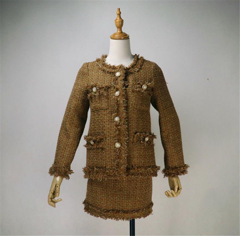 Women's Designer Inspired Custom Made Hand Made Loose Fit Pink Tweed Blazer + Skirt Suit 6 Colours UK CUSTOMER SERVICE! Women's Designer Inspired Custom Made Hand Made Loose Fit Pink Tweed Blazer + Skirt Suit 6 Colours - All items are made to order. Please advise your height, weight and body measurements ( Bust, shoulder, Sleeves, Waist and Length etc). Our tailors will make the exact measurement for you!.Light weight and comfort to wear party, outside, official use and ceremony. Materials: Wool blend