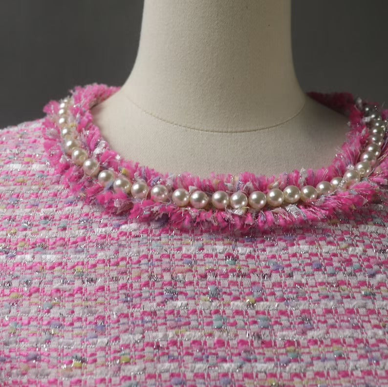 Womens Custom Made Pearls Tweed 3/4 Sleeves Dress Hot Pink UK CUSTOMER SERVICE! Womens Custom Made Pearls Tweed 3/4 Sleeves Dress Hot Pink - Pink tweed fabric with back zip, 3/4 sleeves, Knee length dress. Can wear it for outside party , holidays and casual or formal wear. Dry Cleaning. The midi length and round-neck gives this pencil fashionable dress a classic and timeless shape, making the baggy trendy pretty dressing gown versatile for various special occasions.