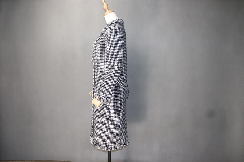 Womens Long Coat CUSTOM MADE Houndstooth Black Checked Wool Blend Tweed UK CUSTOMER SERVICE! Womens Long Coat CUSTOM MADE Houndstooth Black Checked Wool Blend Tweed-All items are made to order. Please advise your height, weight and body measurements ( Bust, shoulder, Sleeves, Waist and Length etc). Our tailors will make the order for you! Materials: Wool blend (20% Wool)