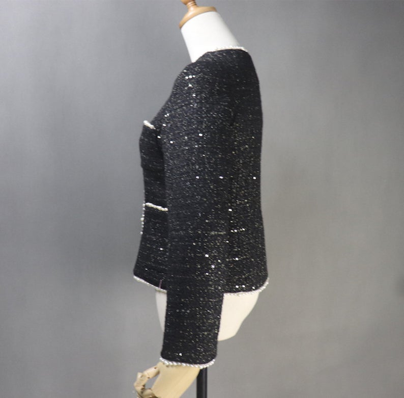 Tailor Made Sequinned Pearls Jacket Coat Blazer UK CUSTOMER SERVICE! Tailor Made Sequinned Pearls Jacket Coat Blazer -We offer Shorts, Skirts, Trousers for the suit. Long Sleeves, two pocket with buttons. Fully Lined and High Quality Garment. Our tailor will make perfect stitch as per customer requirement. Round Neck with long sleeve with pocket can worn for night out , party , evening dinner and wedding function ,ceremony , college inauguration and events.