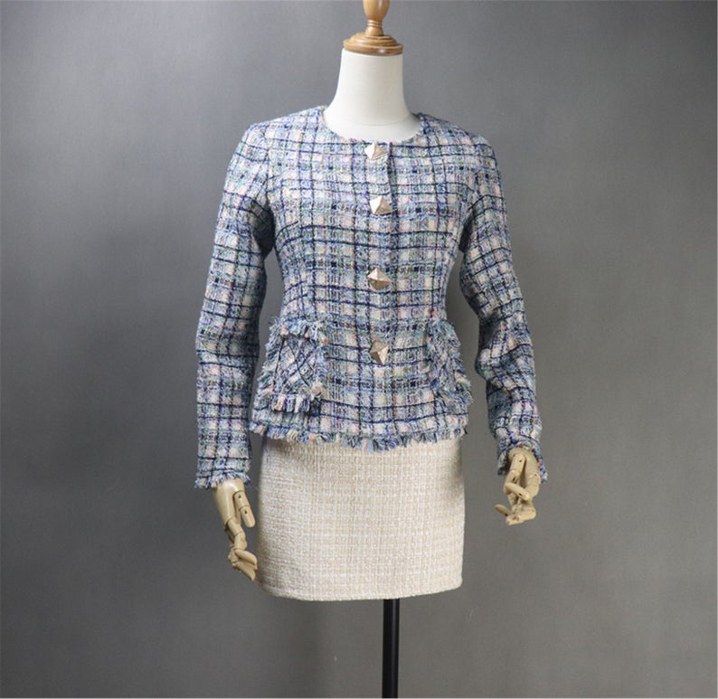 Women CUSTOM Blazer Tweed Checked Pattern Blue Jacket Coat Quick International tracking delivery! Women CUSTOM Blazer Tweed Checked Pattern Blue Jacket Coat , it has Golden button with two pockets , can wear it for official use, Casual daily wear, College Inauguration ,it gives more comfort and confident to wear. Blazer for women sharply tailored and effortlessly smart.