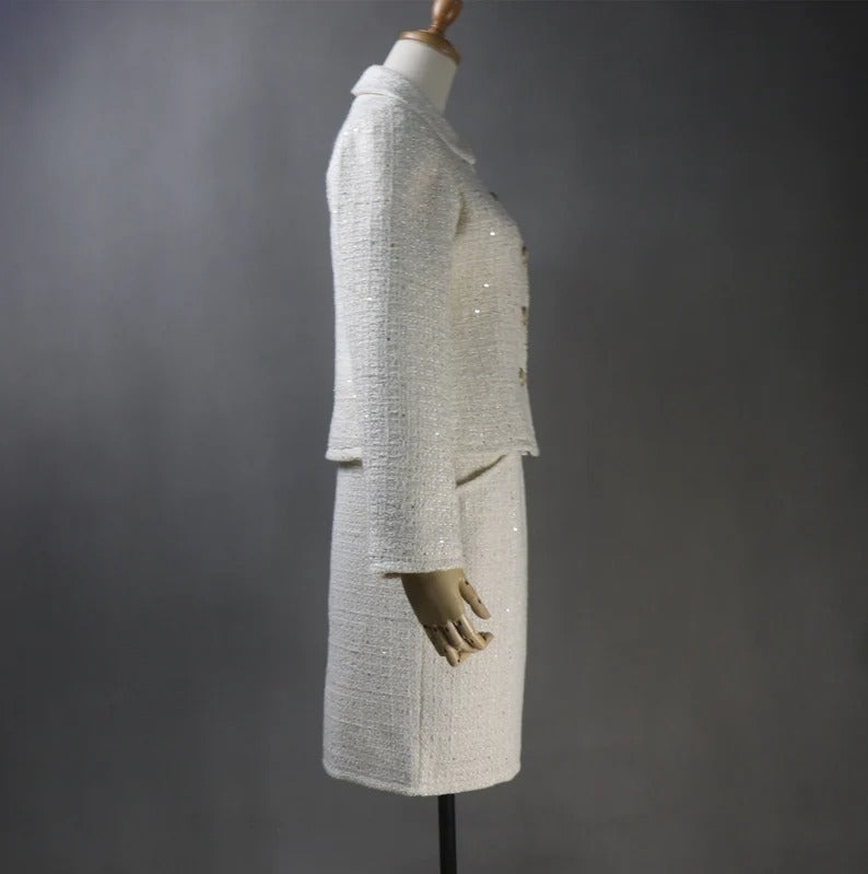 Women's Hand Made Vintage Style Light Beige Tweed Jacket Coat Blazer UK CUSTOMER SERVICE! Women's Hand Made Vintage Style Light Beige Tweed Jacket Coat Blazer - Suits and Coat have unique style. We offer Shorts, Skirts, Trousers for the suit. Our tailor will make as per customer requirement like with pocket, sleeveless, without pocket etc.