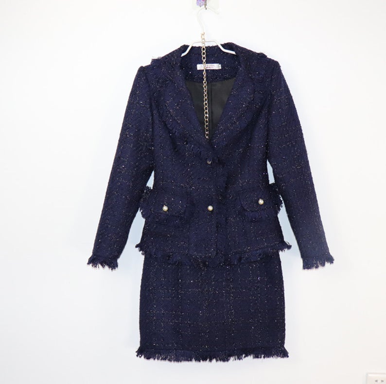 Tweed Tassel Blazer Custom Made Sequined + Skirt Suit Navy UK CUSTOMER SERVICE! Tweed Tassel Blazer Custom Made Sequined + Skirt Suit Navy - It is a lovely fit and the shoulders of the blazer are very lightly padded for a strong silhouette. A chic and sophisticated multicolour jacket. This jacket will look great worn for a smart event or even casually.