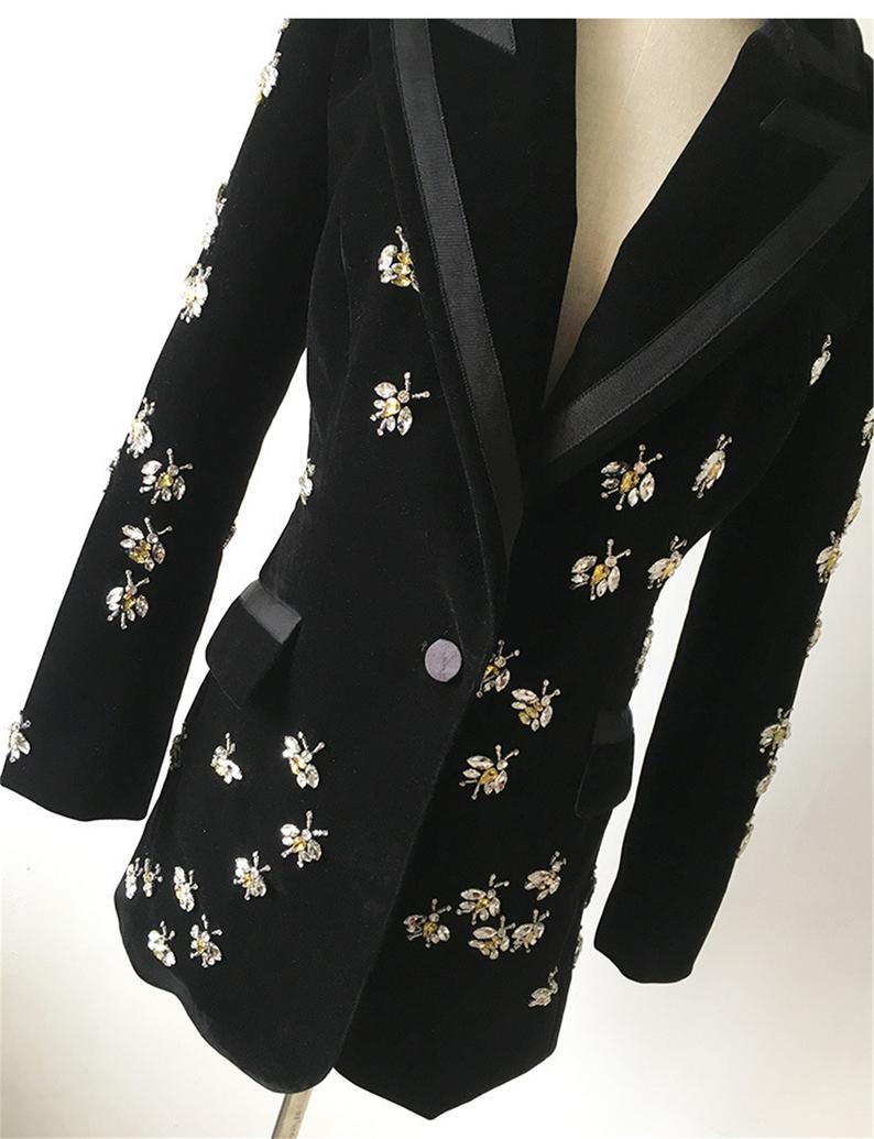 Luxury Women Velvet Jewellery Bees Embroidery Blazer Coat UK CUSTOMER SERVICE! Luxury Women Velvet Jewellery Bees Embroidery Blazer Coat - Black velvet with BEE. Fully lined with inside pocket. All time gives elegant look. Its Fabric Is Light Suitable For Autumn And Early Winter, Soft And So Comfortable You Could Wear It Anywhere. This is Velvet and Long Sleeve