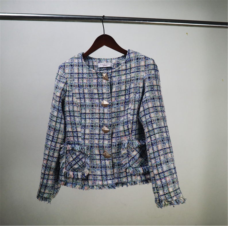 Women CUSTOM Blazer Tweed Checked Pattern Blue Jacket Coat Quick International tracking delivery! Women CUSTOM Blazer Tweed Checked Pattern Blue Jacket Coat , it has Golden button with two pockets , can wear it for official use, Casual daily wear, College Inauguration ,it gives more comfort and confident to wear. Blazer for women sharply tailored and effortlessly smart.
