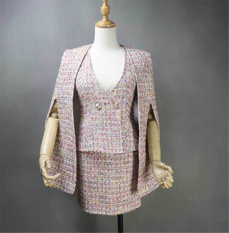 Women's Custom Made Multi-Color Tweed Coat / Cape+ Vest + Skirt 3 Pieces Suit Pink UK CUSTOMER SERVICE! Women's Custom Made Multi-Color Tweed Coat / Cape+ Vest + Skirt 3 Pieces Suit Pink, all of our suits can be made with a Skirt or a pair of Shorts or Trousers. All items are made to order. Please advise your height, weight and body measurements ( Bust, shoulder, Sleeves, Waist and Length etc). Our tailors will make the order for you!