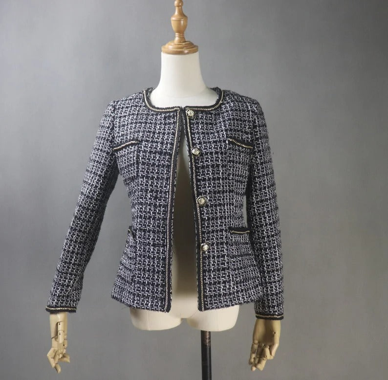Tailor Made Black/White Tweed Jacket Coat Blazer For Women-This is a Classic white and black pattern tweed suit. You can wear it in for any formal occasion, such as business meeting,  graduation, evening dinner etc.  It is very versatile!  You also can wear it in an informal way with buttons open. It can go with jeans perfectly for a spring look.