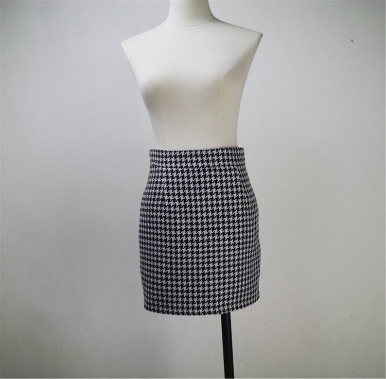 Women CUSTOM MADE Classic Houndstooth Tweed Jacket Coat Blazer+ Skirts  UK CUSTOMER SERVICE!  All of our suits can be made with a Skirt or a pair of Shorts or Trousers.  All items are made to order with very experienced tailors. Please advise your height, weight and body measurements ( Bust, shoulder, Sleeves, Waist and Length etc). Our tailors will make the order for you!  Materials: tweed