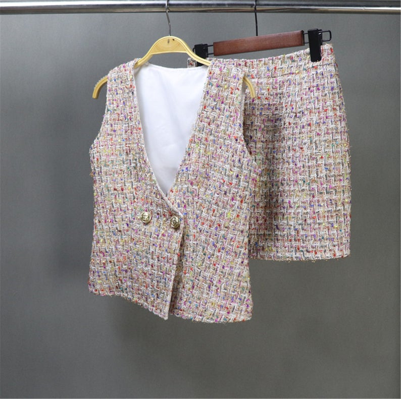 Women's Custom Made Multi-Color Tweed Coat / Cape+ Vest + Skirt 3 Pieces Suit Pink   UK CUSTOMER SERVICE!  Women's Custom Made Multi-Color Tweed Coat / Cape+ Vest + Skirt 3 Pieces Suit Pink, all of our suits can be made with a Skirt or a pair of Shorts or Trousers.  All items are made to order. Please advise your height, weight and body measurements ( Bust, shoulder, Sleeves, Waist and Length etc). Our tailors will make the order for you!