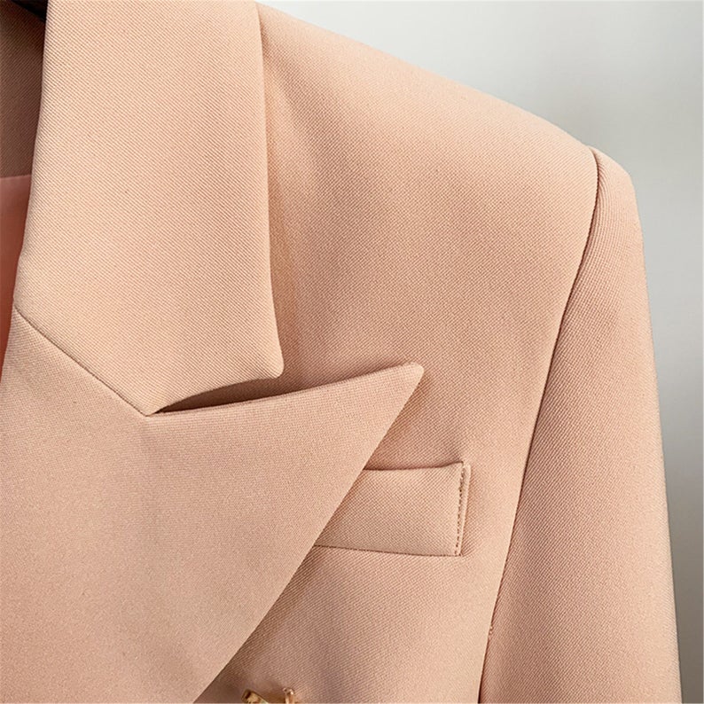 Women's Blazer Luxury Fitted Nude Pink Coat  UK CUSTOMER SERVICE!  Size: UK 4-14/ EU 32-42/ US 0-10  Women's Blazer Luxury Fitted Nude Pink Coat, it is fitted blazer can wear it for college inauguration, office use and official visit, interview.